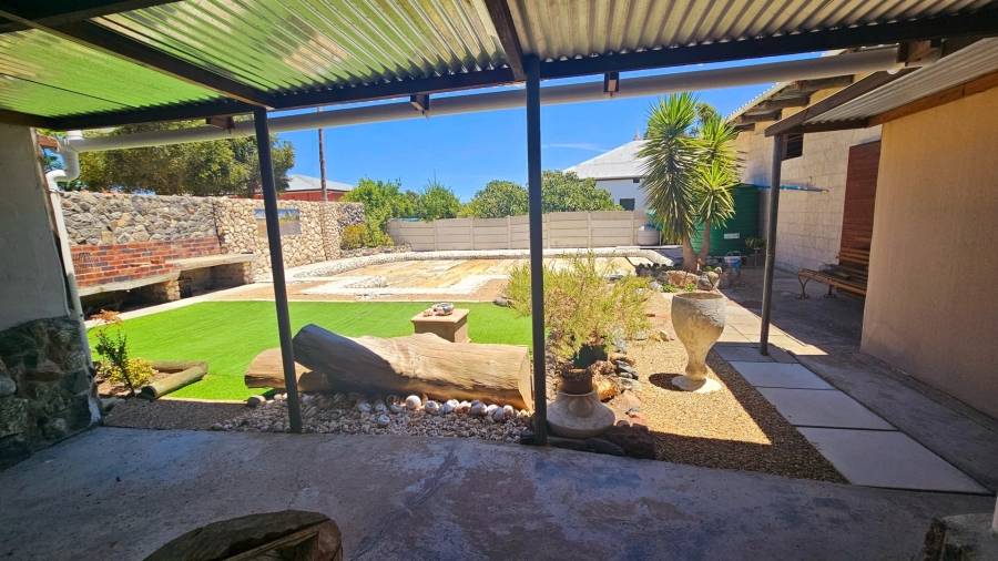 4 Bedroom Property for Sale in Hopefield Western Cape